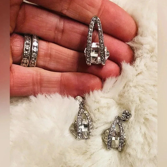 Rhinestone Circle Pendant Necklaces, Earrings & much more. - Picture 6 of 9